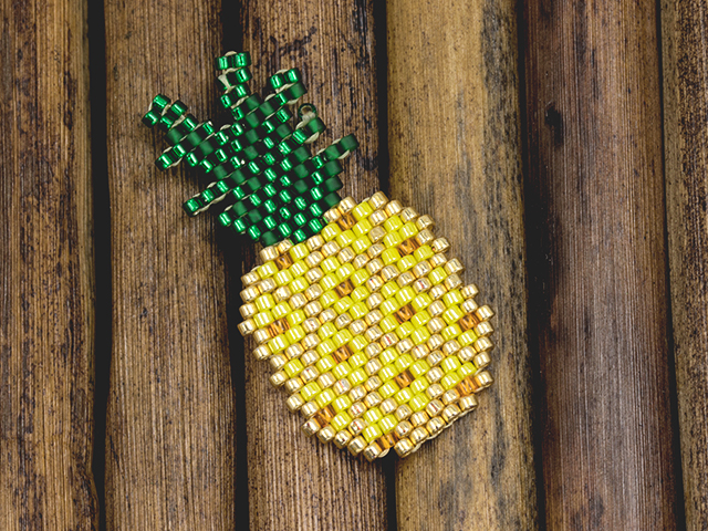 TOHO Treasure Brick Stitch Pineapple